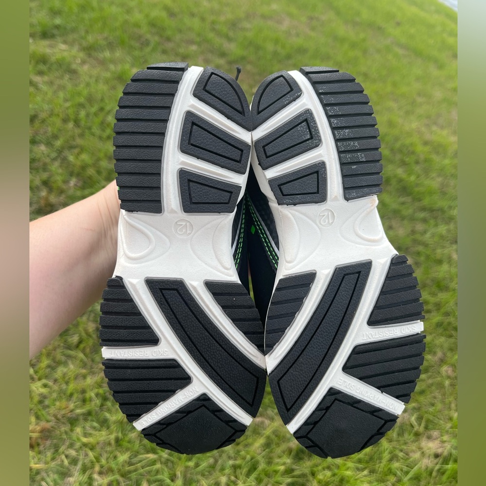 NWOT Minecraft Toddler Boys Shoes Size 12 - Picture 6 of 6